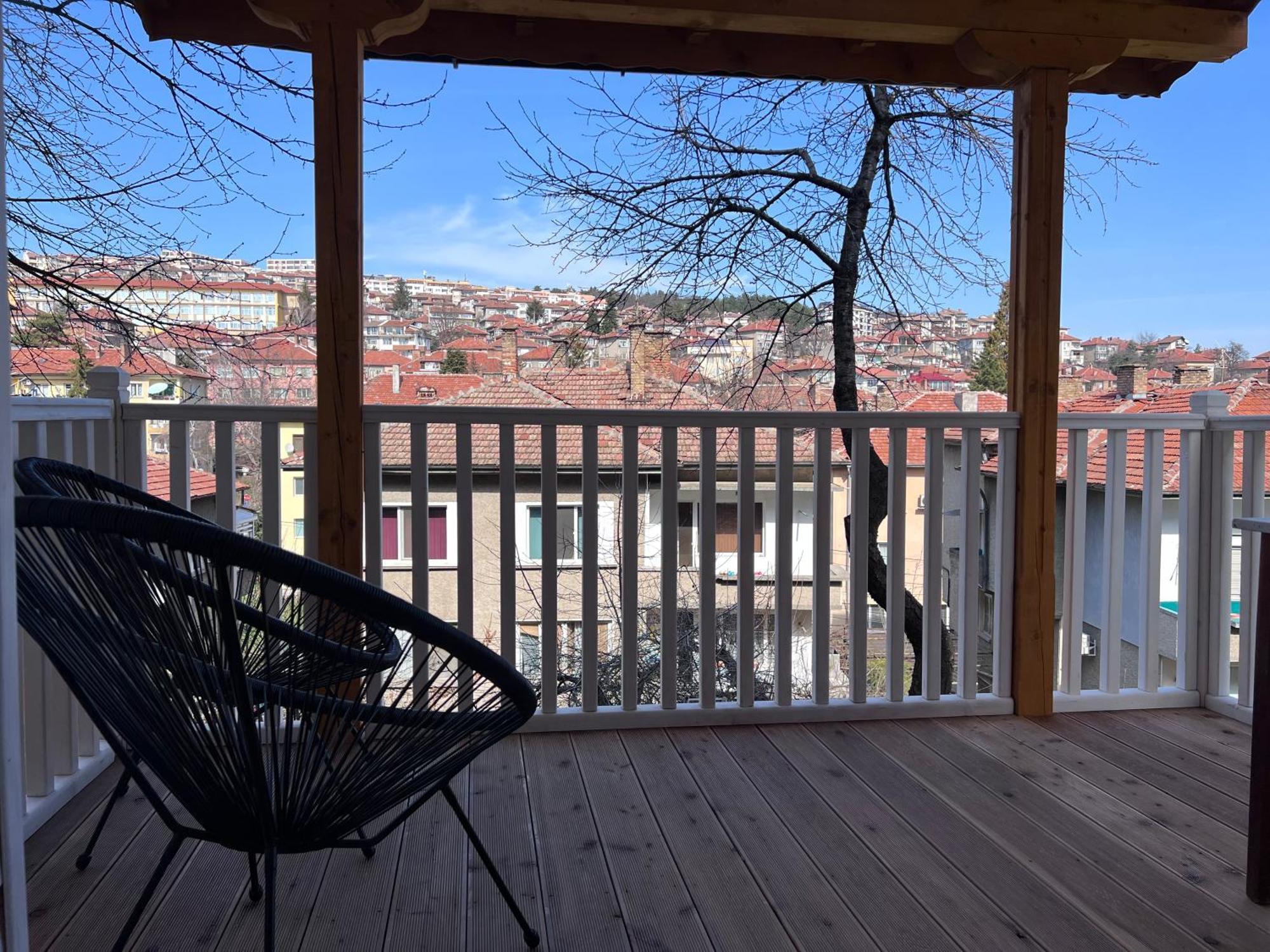 Black Cat Apartment Βελίκο Τίρνοβο Εξωτερικό φωτογραφία